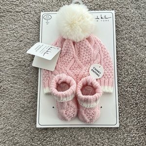 NWT! Nicole Miller Hat and Bootie Set